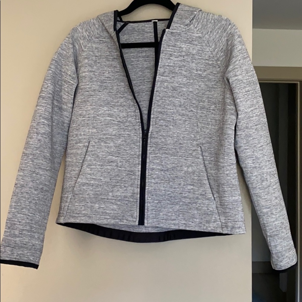 LULULEMON JACKET